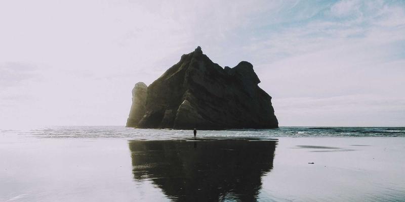 智能制造新引擎：基于数字孪生的工业流程仿真与优化策略